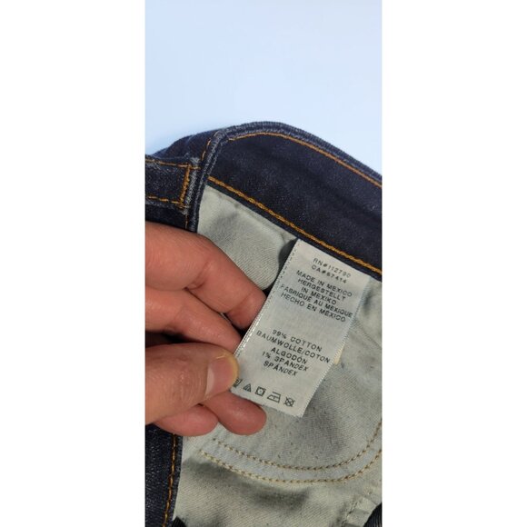 True Religion Jeans Womens 29X 32  Blue Low Rise Distressed Skinny Vintage Y2K - Picture 9 of 12